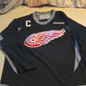 Reebok Black and Gray Niklas Lidstrom Redwings Hockey Jersey Men's Medium